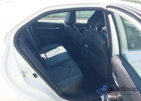 2024 Toyota Camry Se z USA, uszkodzony, nr VIN 4T1G11AK4RU889579